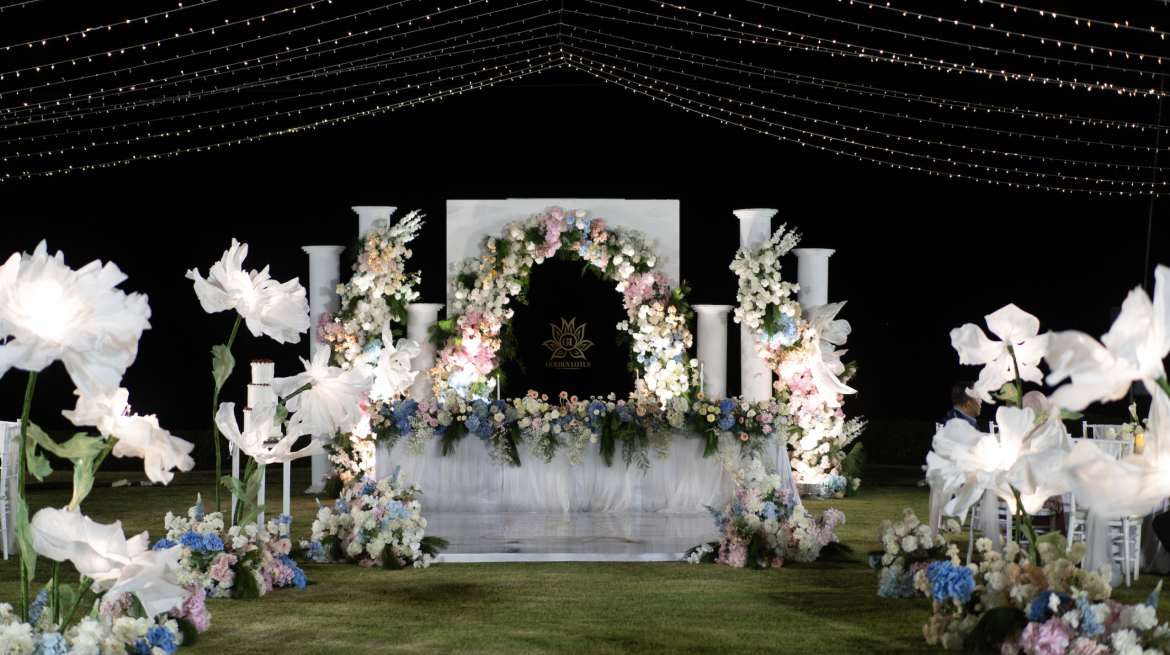 Inspirasi Dekorasi Pernikahan Outdoor yang Romantis dan Elegan