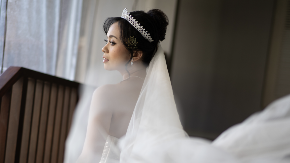 Aksesori Pendamping Gaun Pengantin: Veil, Tiara, dan Lainnya
