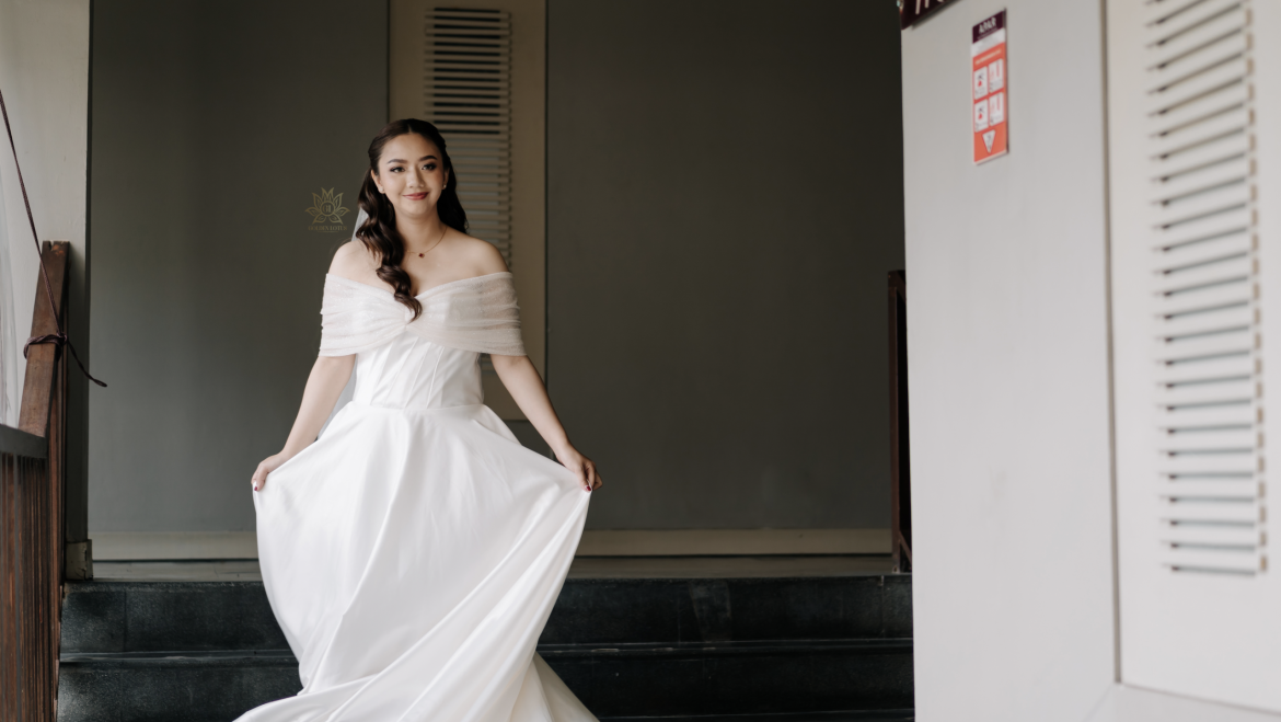 Gaun Pengantin yang Fotogenik: Tips untuk Tampil Memukau di Kamera