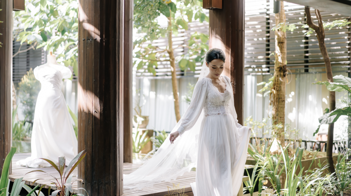Wedding Robe Moments: Tren Foto Wajib di Hari Pernikahan