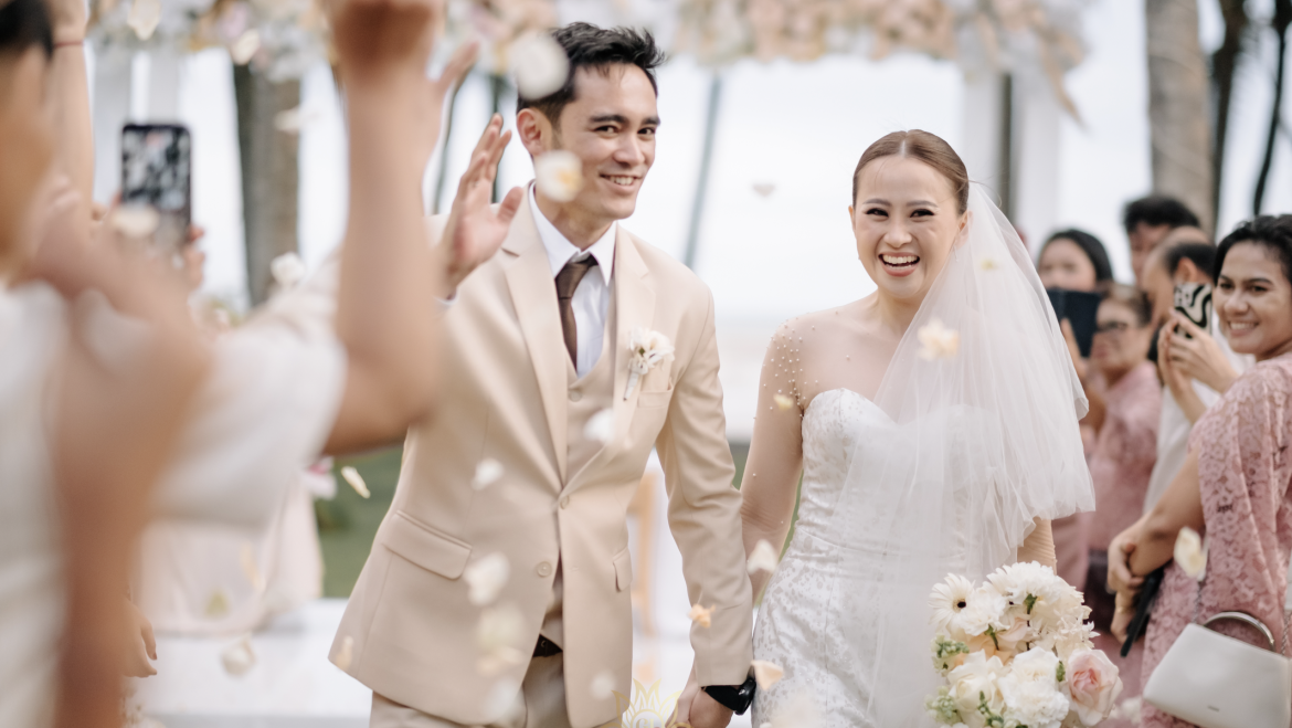 Bound by Joy: Cinta dan Tawa di Hari Pernikahan