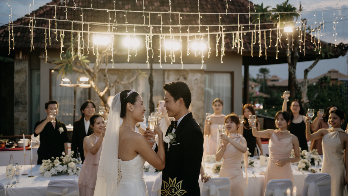 Cutting Cake & Wedding Toast sebagai Perayaan Cinta dan Kebersamaan